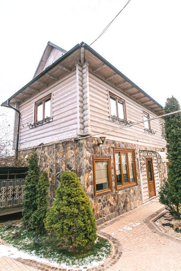 Котедж У Марка Yaremche Eksteriør billede